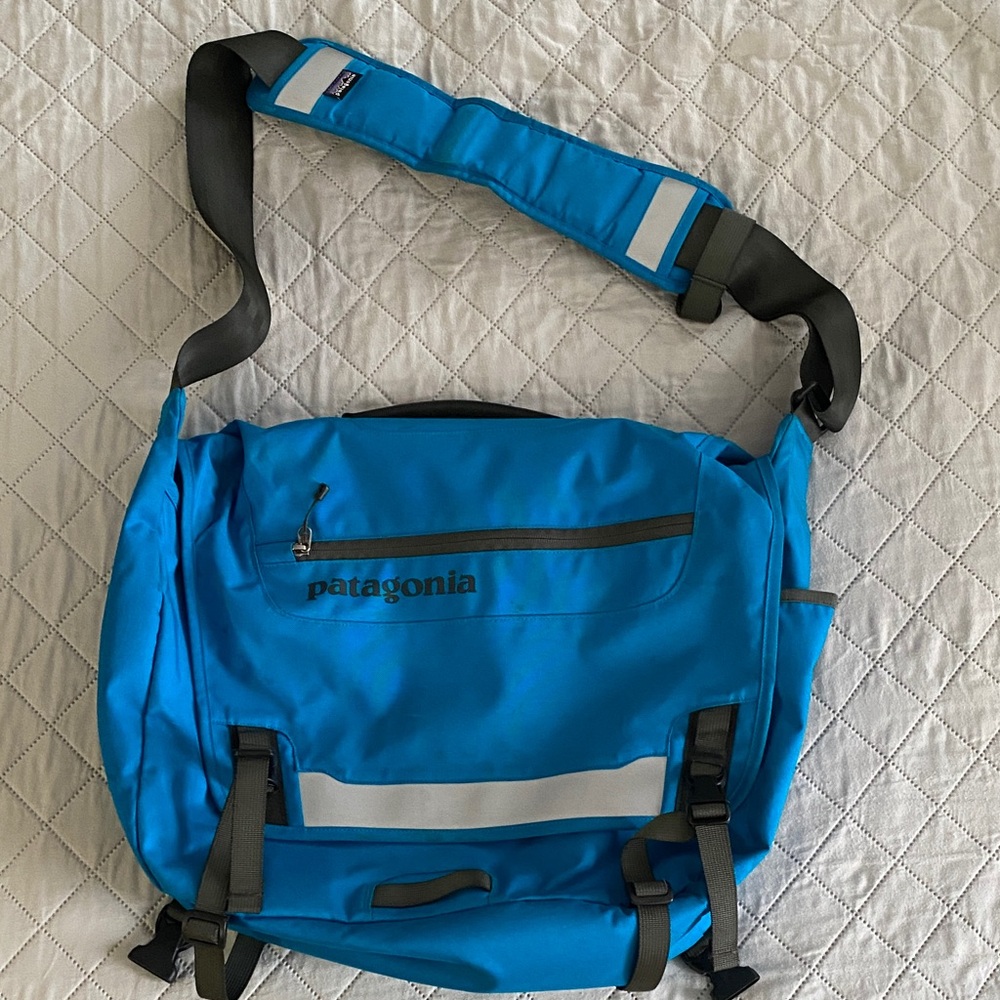 Vintage Patagonia Bright Blue Messenger Bag
